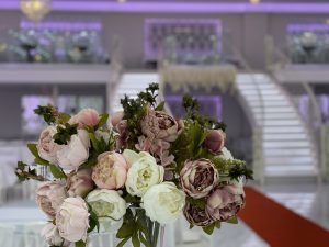 Marokkaanse bruiloft in luxe zaal met trappen - Caprice Deluxe